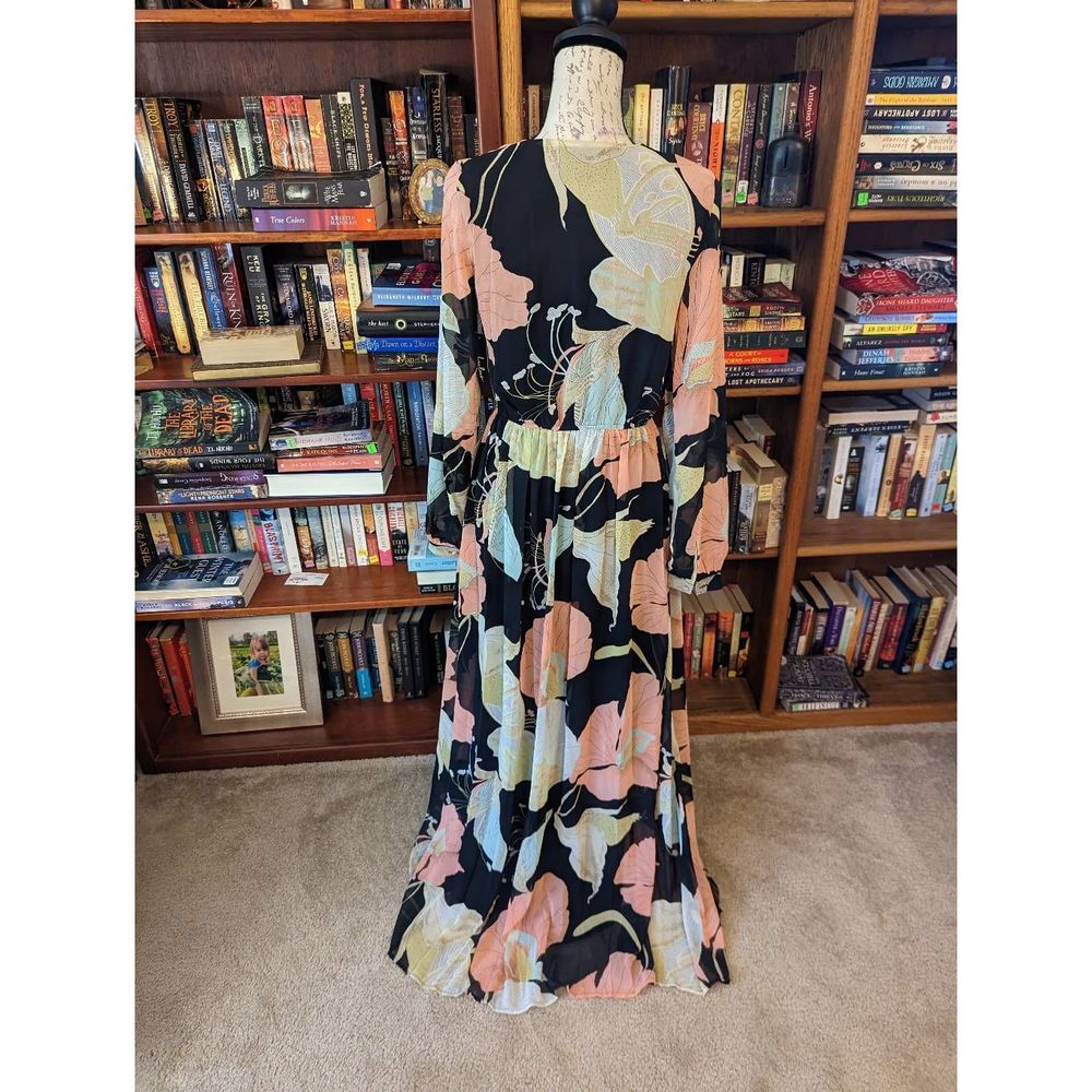Lulu's wondrous water lilies black floral print maxi dress nwt sz S - Picture 3 of 7